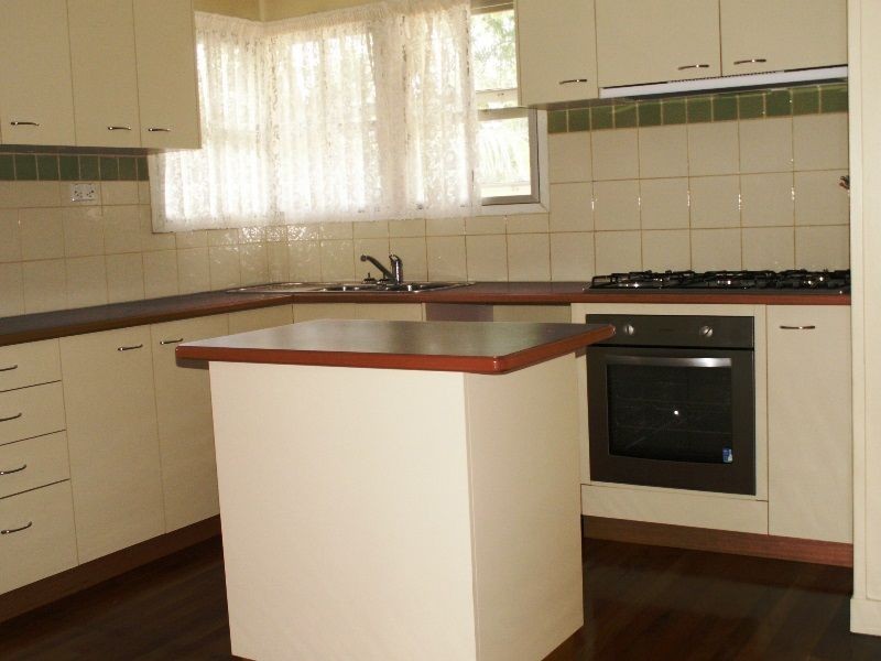 49 Avon Street, Leichhardt QLD 4305