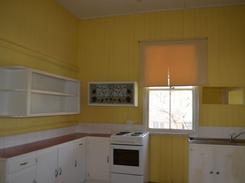 265 Warwick Road, Churchill QLD 4305