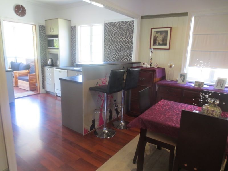24 Thompson Street, Bundamba QLD 4304