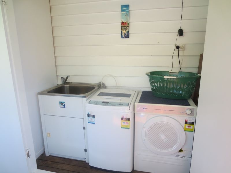 24 Thompson Street, Bundamba QLD 4304
