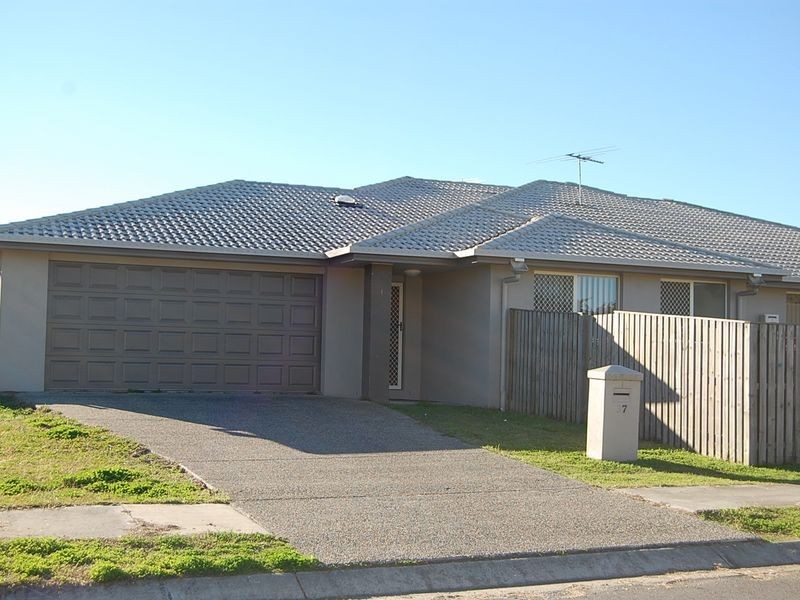 1/7 Ronayne Circle, One Mile QLD 4305