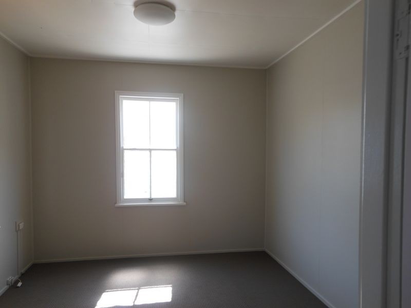 4 Eastwood Street, North Ipswich QLD 4305