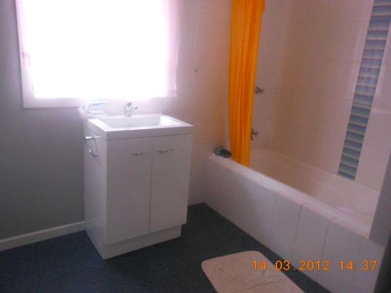 4 Mortimer Street, Ipswich QLD 4305