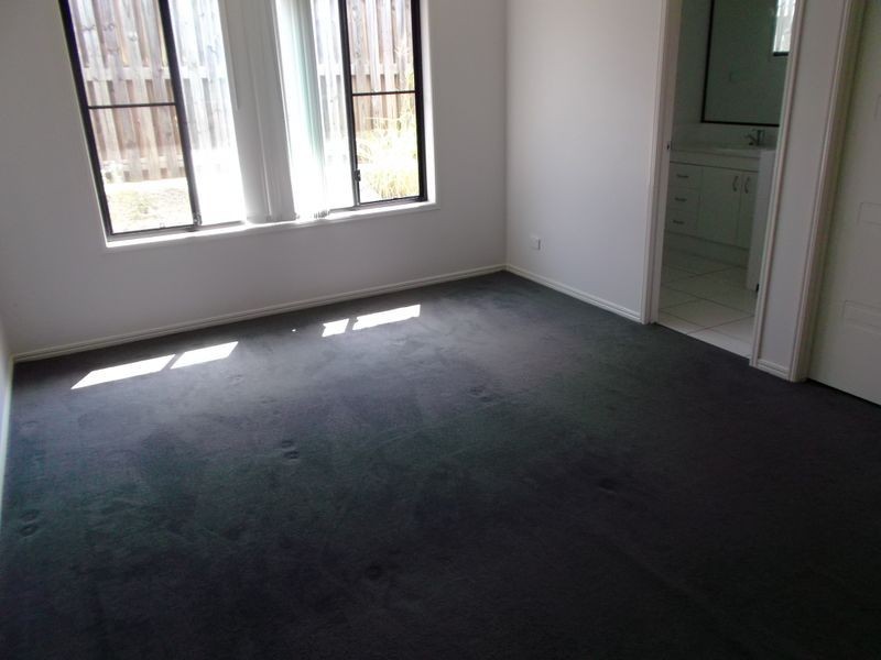 27 Moonlight Drive, Brassall QLD 4305