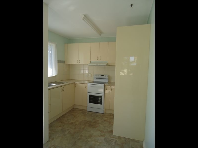 6 Fraser Street, Leichhardt QLD 4305