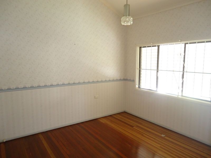 16a Martin st, Woodend QLD 4305