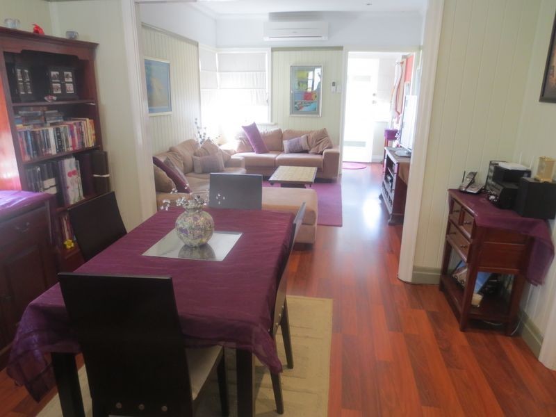 24 Thompson Street, Bundamba QLD 4304