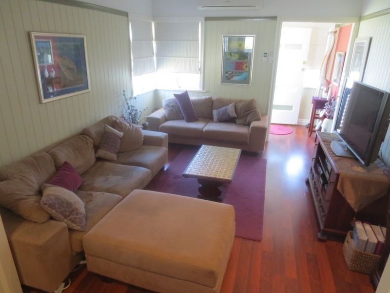 24 Thompson Street, Bundamba QLD 4304
