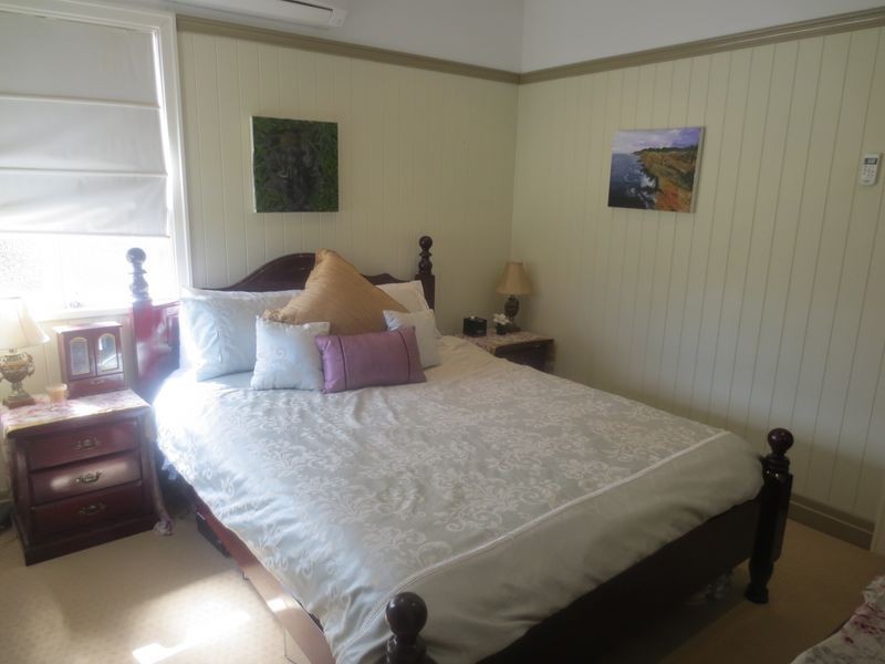 24 Thompson Street, Bundamba QLD 4304