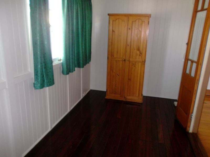 12 Brisbane Road, East Ipswich QLD 4305