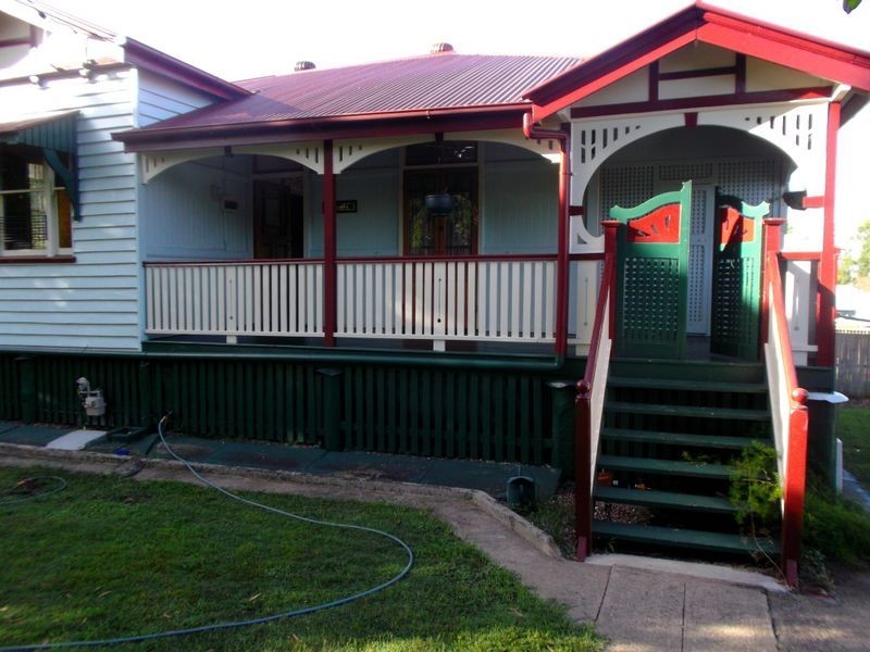 12 Brisbane Road, East Ipswich QLD 4305