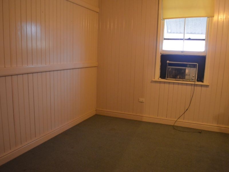 25 Fassifern St, Peak Crossing QLD 4306