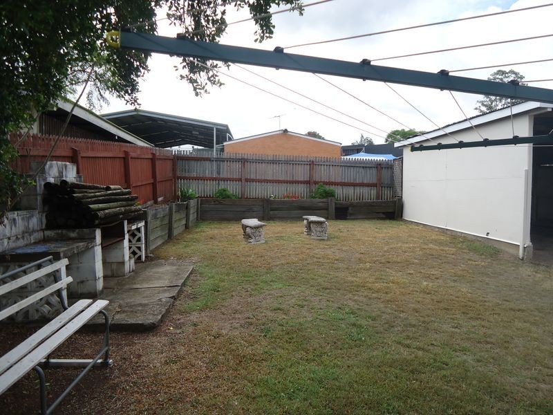 36 Pemberton St, Booval QLD 4304