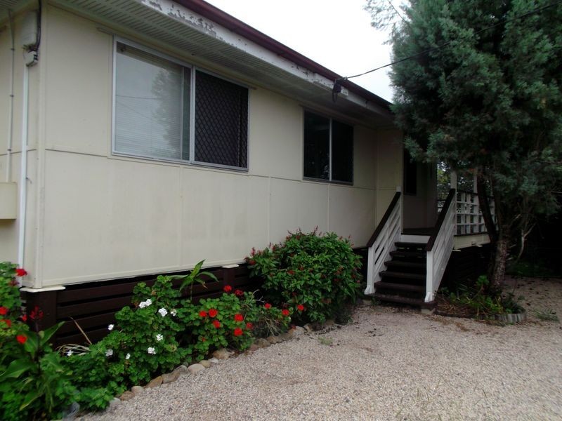 16 Hampton Court, One Mile QLD 4305