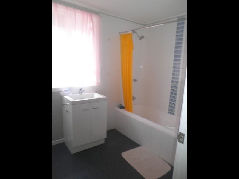 4 Mortimer Street, Ipswich QLD 4305