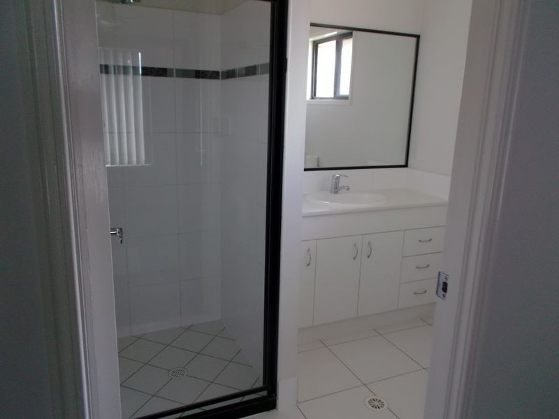 37 Pencarr Crescent, Raceview QLD 4305