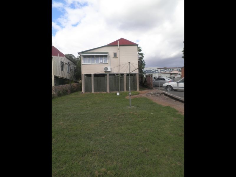 4 Mortimer Street, Ipswich QLD 4305