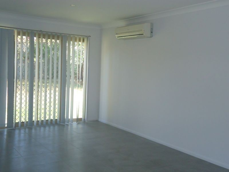 5 Willowtree Drive, Flinders View QLD 4305