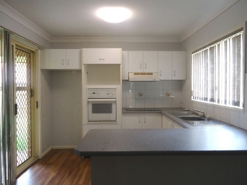 4/316 Redbank Plains Road, Bellbird Park QLD 4300