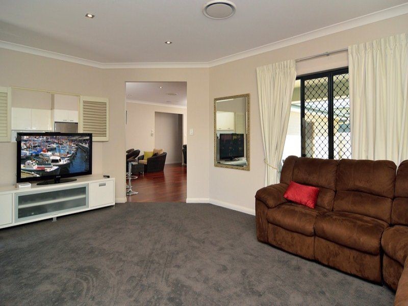 30 Settler Way, Karalee QLD 4306