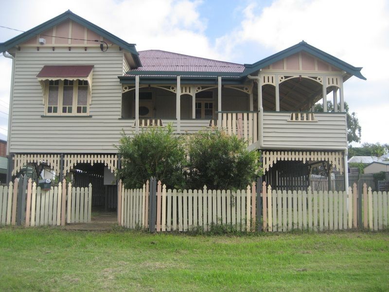 22 Pelican st, North Ipswich QLD 4305