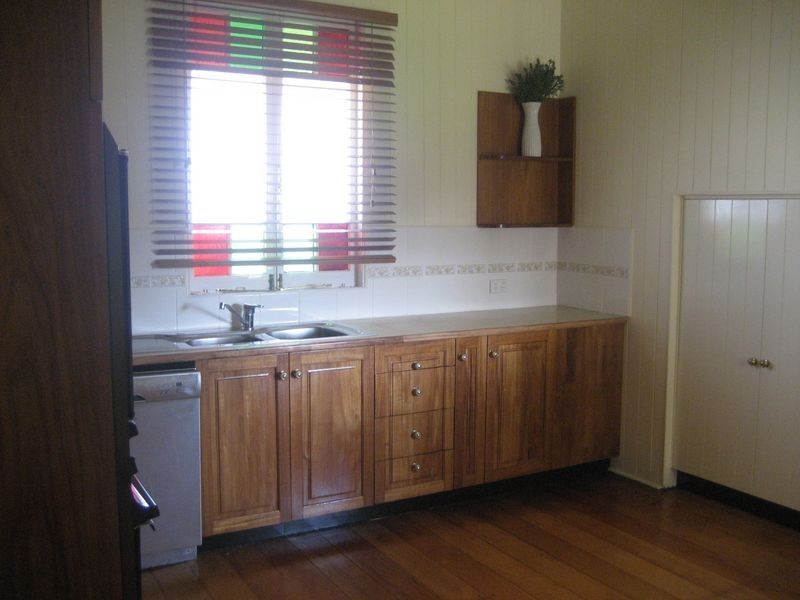 22 Pelican st, North Ipswich QLD 4305