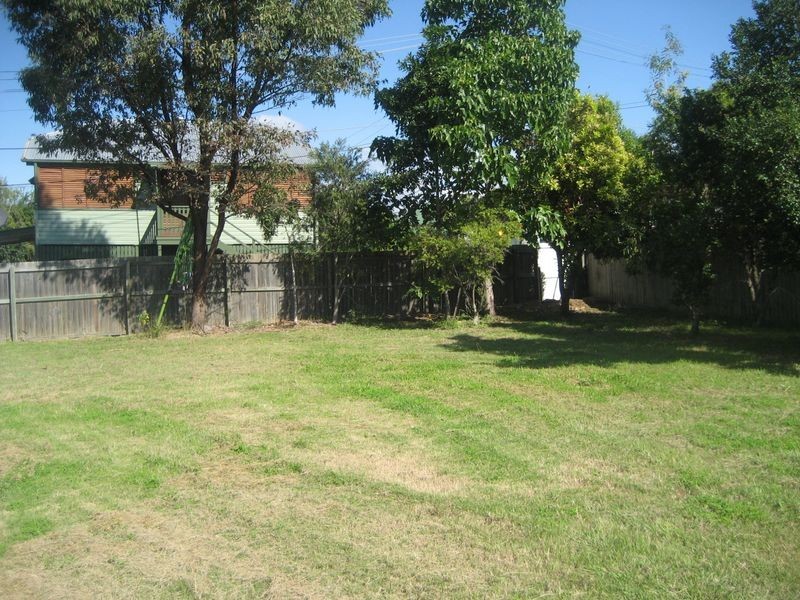 22 Pelican st, North Ipswich QLD 4305