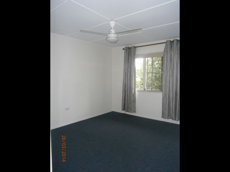 8 Odette Street, Leichhardt QLD 4305