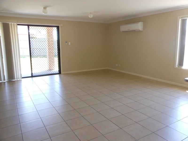 11 Rhiannon Drive, Flinders View QLD 4305