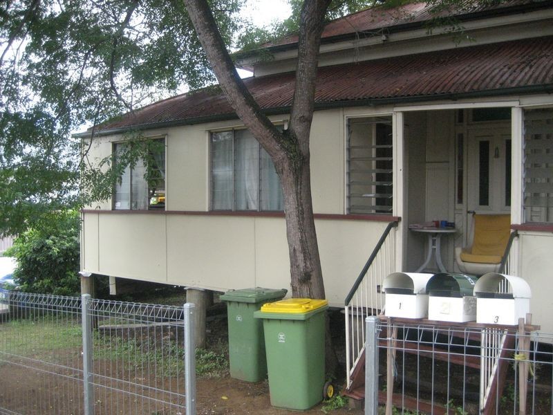 2/7 Brisbane Street, Ipswich QLD 4305