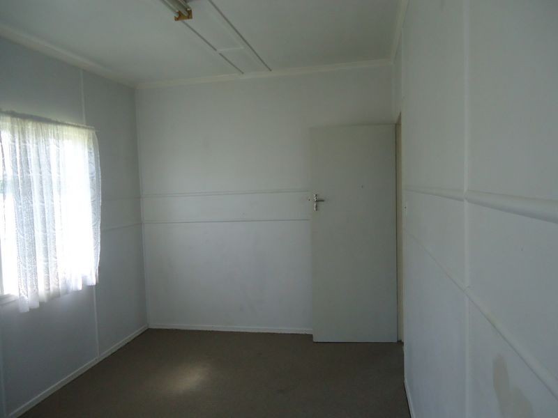 202 Glebe Rd, Silkstone QLD 4304