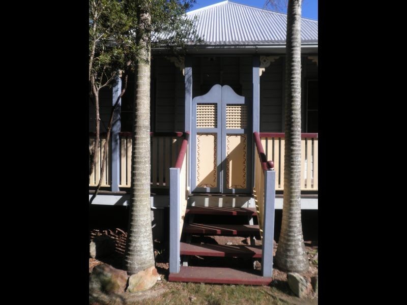 140 Woodend Rd, Woodend QLD 4305