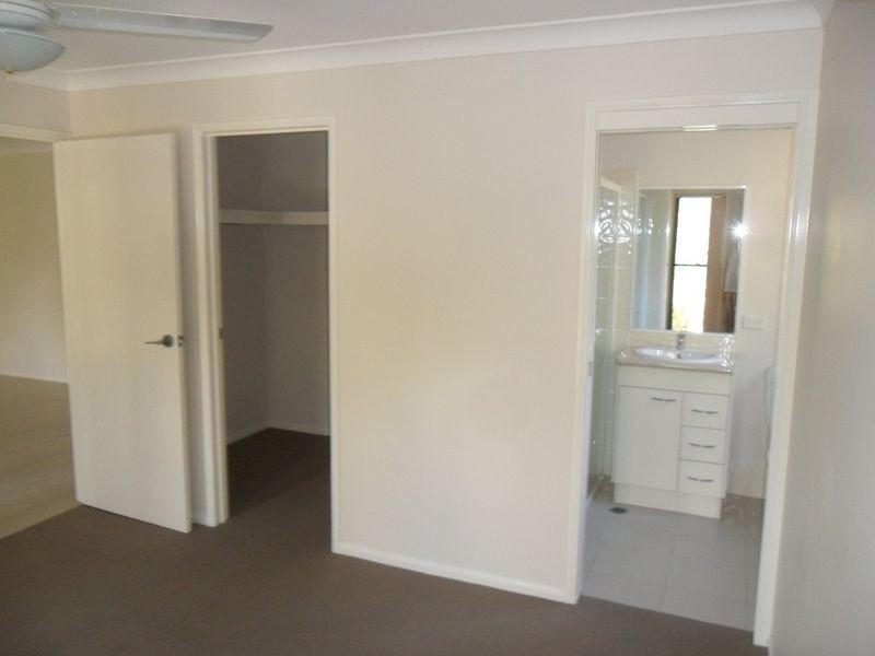 11 Bradfield Drive, Brassall QLD 4305