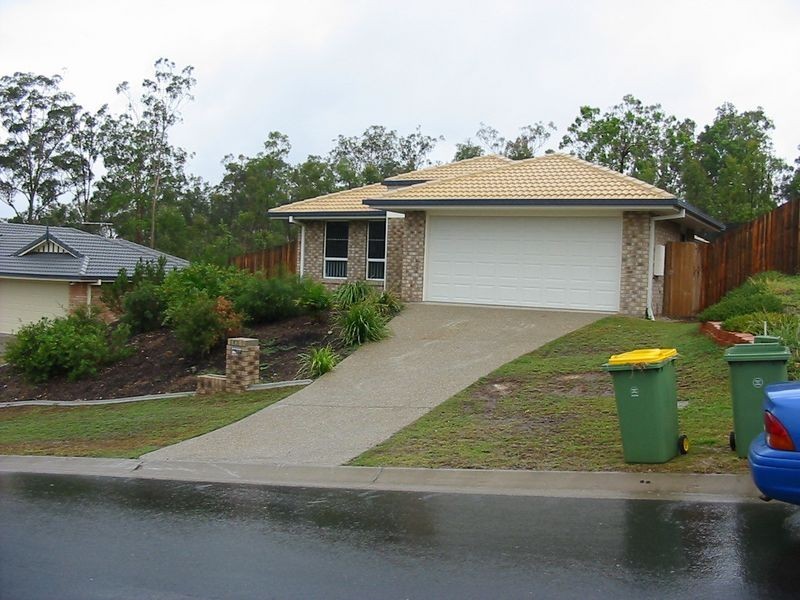 83 Sandalwood Drive, Yamanto QLD 4305