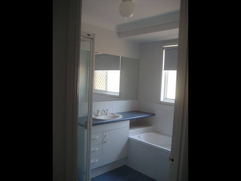 83 Sandalwood Drive, Yamanto QLD 4305