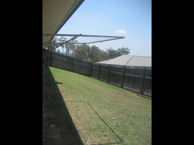 83 Sandalwood Drive, Yamanto QLD 4305