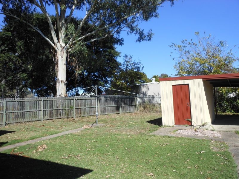 9 Crescent Street, Leichhardt QLD 4305