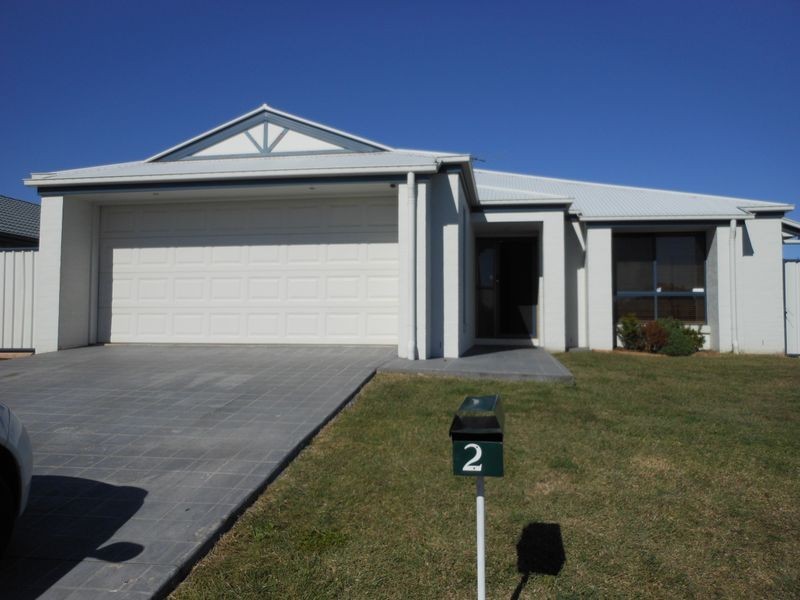 2 Dewhurst Crescent, Raceview QLD 4305