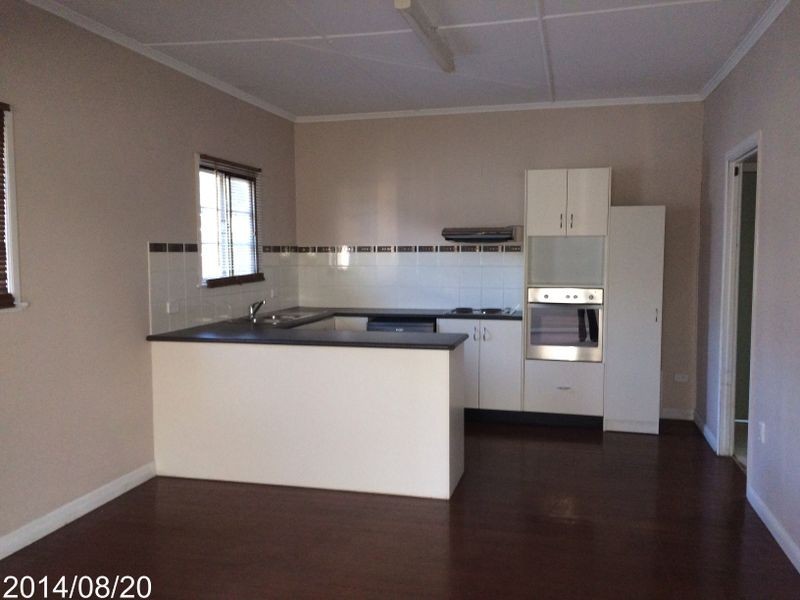 1A Fifer Street, Eastern Heights QLD 4305