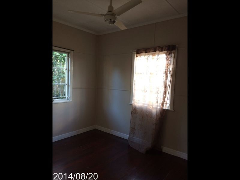 1A Fifer Street, Eastern Heights QLD 4305