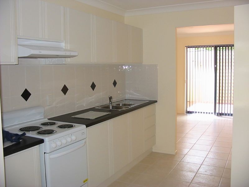 1/22 Brisbane Road, Dinmore QLD 4303