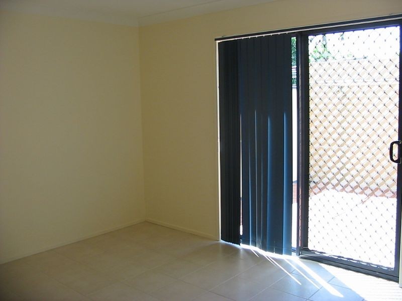1/22 Brisbane Road, Dinmore QLD 4303