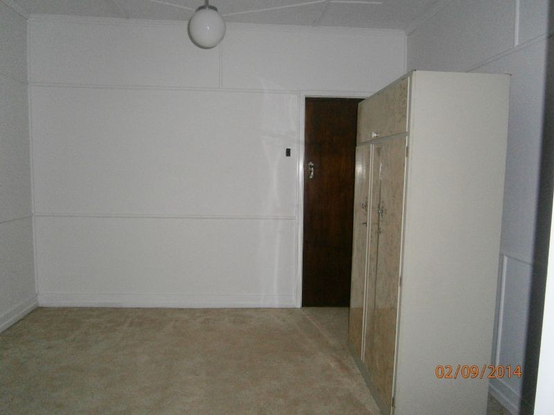 37 Hamilton Street, Booval QLD 4304