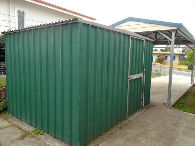 37 Hamilton Street, Booval QLD 4304