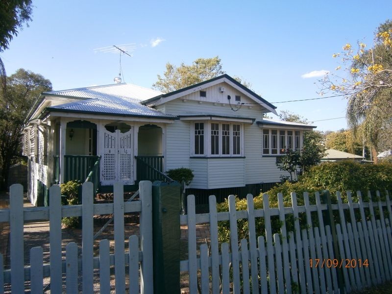 14 Salisbury Road, Ipswich QLD 4305