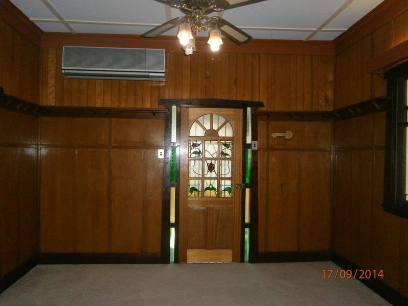 14 Salisbury Road, Ipswich QLD 4305