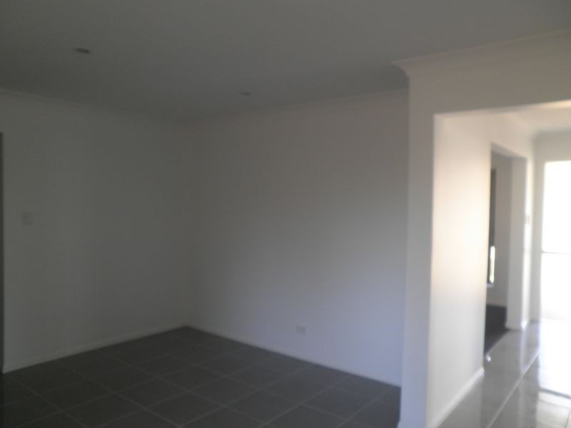 20 Amarni Avenue, Wulkuraka QLD 4305