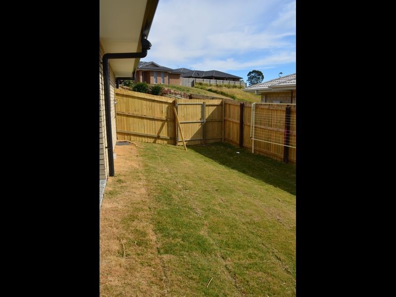 20 Amarni Avenue, Wulkuraka QLD 4305
