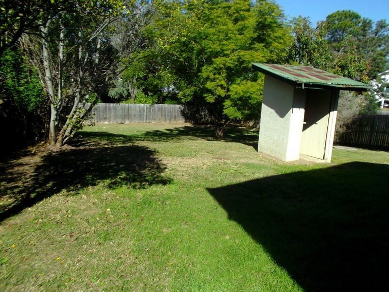 5 Coleman Street, Leichhardt QLD 4305