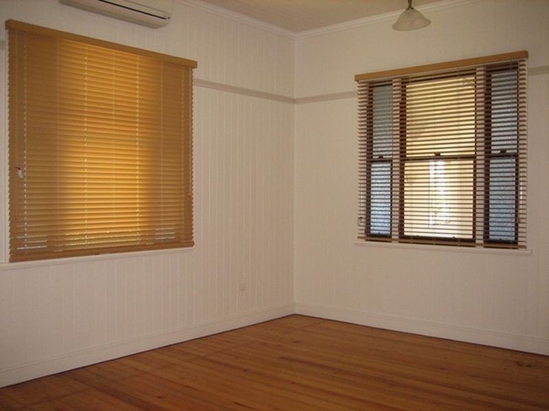 24 Cothill Road, Booval QLD 4304